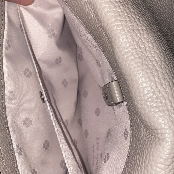 Kate spade New York pre-loved crossbody purse. 100%cow leather. No call outs - Picture 6 of 6
